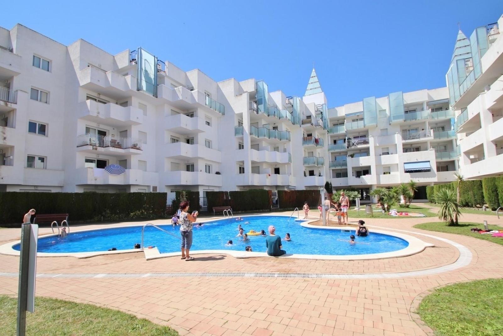Global Immo 2198 Royal Marine Ii Apartment *